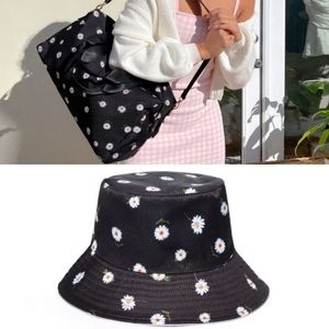 Alice & Olivia duffel bag & bucket hat